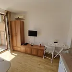 Astoria 2 - Premium